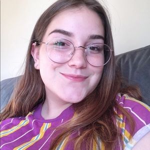 Meet your Posher, Alison